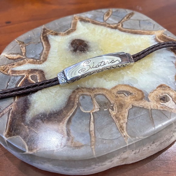 Brighton Silver tone and Leather Vintage Bracelet. - Picture 4 of 11